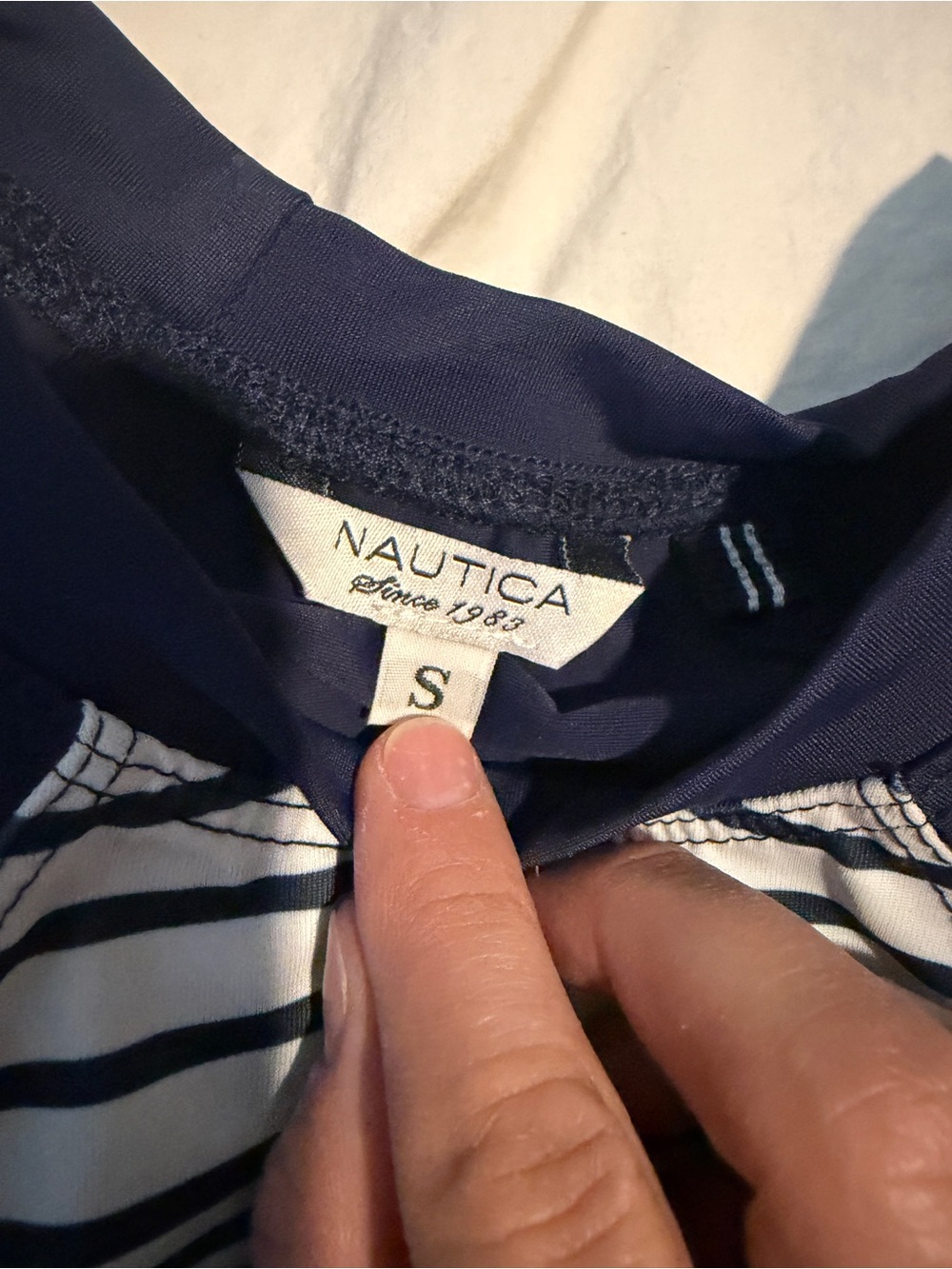 Nautica Rash-guard - Picture 2 of 3
